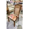 Image 2 : DINING TABLE (58" X 42" X 30") WITH 2 LEAVES & 4 CHAIRS