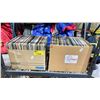 Image 1 : 2 BOXES OF ASSORTED VINYL RECORDS