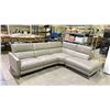 Image 1 : 4-PC LEATHER SECTIONAL SOFA WITH ELECTRIC RECLINER SECTION (RECLINER DOES NOT RECEDE)