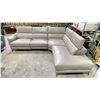 Image 2 : 4-PC LEATHER SECTIONAL SOFA WITH ELECTRIC RECLINER SECTION (RECLINER DOES NOT RECEDE)