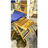 Image 3 : 2 FOLDING CHAIRS WITH 2 SMALL FOLDING TABLES