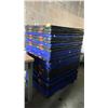 Image 2 : LOT OF 28 PLASTIC PALLETS