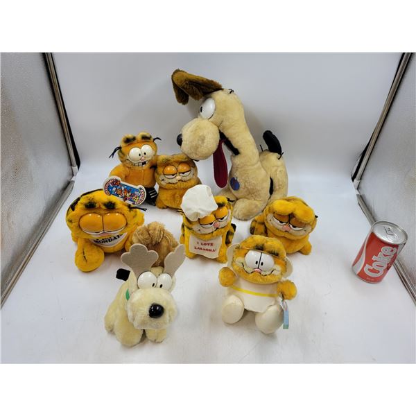 Vintage Garfield Plush Lot
