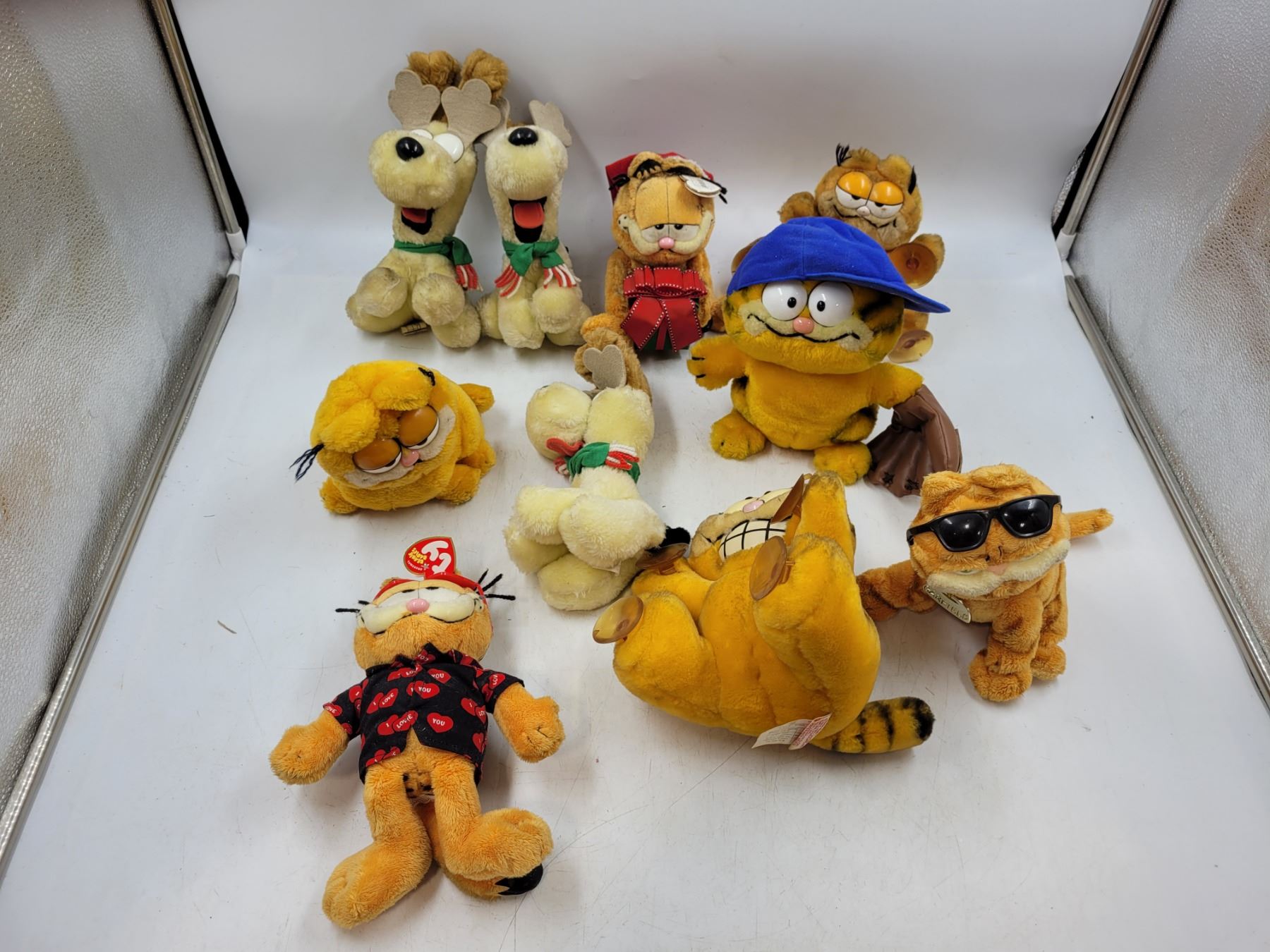 Vintage Garfield Plush Lot