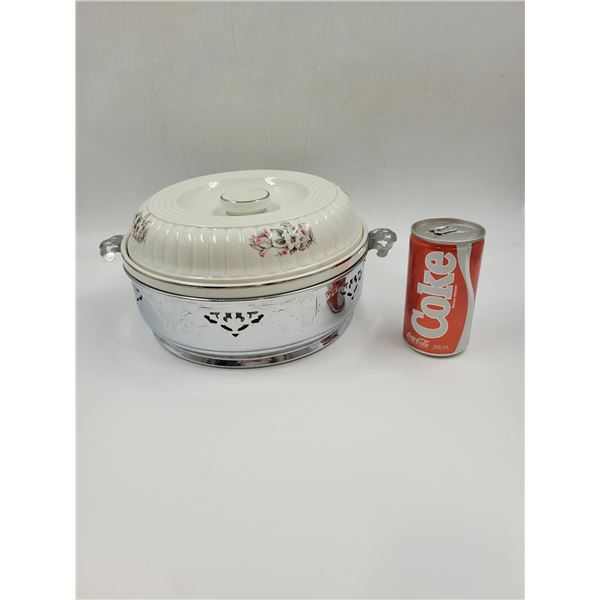 USA Hall China Forman Family Inc Casserole Pot with Metal Carrier