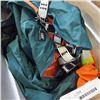 Image 8 : 2 TOTES OF HIGH VIS GEAR MOSTLY SIZE LARGE