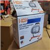 Image 1 : 600 WATT PORTABLE HALOGEN WORK LIGHT