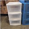 Image 2 : 3 PLASTIC ORGANIZERS
