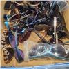 Image 2 : TRAY OF ASSORTED SUNGLASSES