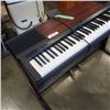 Image 2 : CLAVINOVA ELECTRIC PIANO