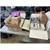 Image 1 : 2 BOXES WITH DOOR LOCKS AND LIGHT BULBS