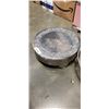 Image 2 : 3 DECORATIVE CAKE OR PARTY DISPLAYS