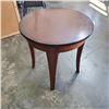 Image 2 : ROUND SIDE TABLE