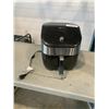 Image 2 : INSTANT POT 10QT VORTEX PLUS AIR FRYER OVEN - TESTED WORKING, RETAIL $147