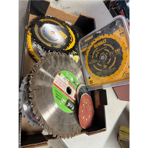 Lot of assorted sawblades