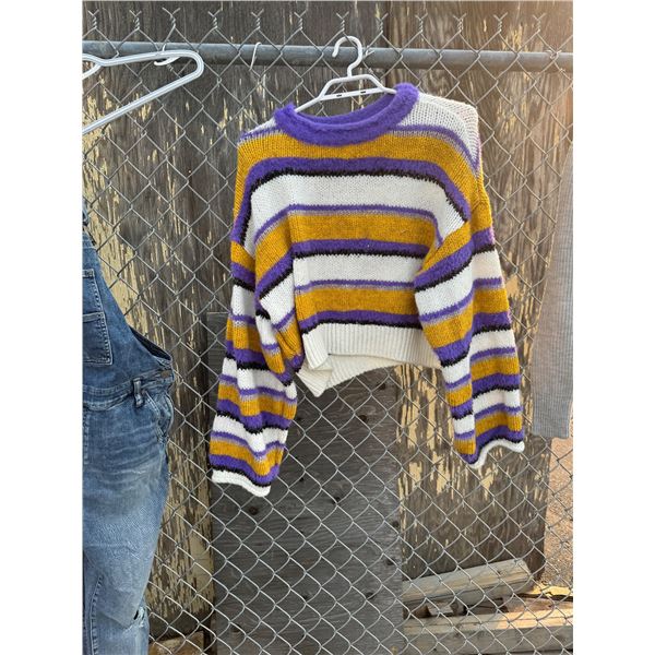 Top Shop sweater size 8–10