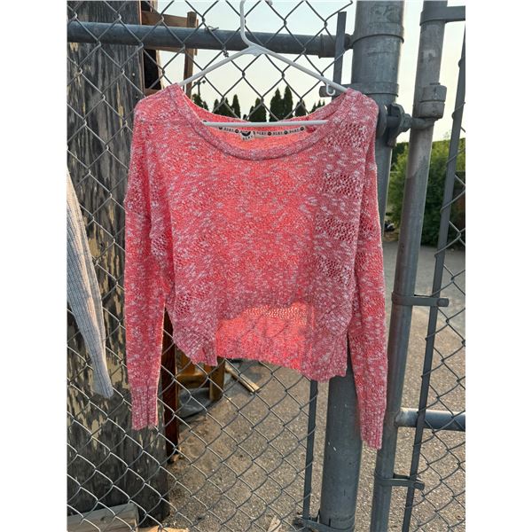 Roxy sweater medium