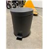 Image 1 : Step garbage can