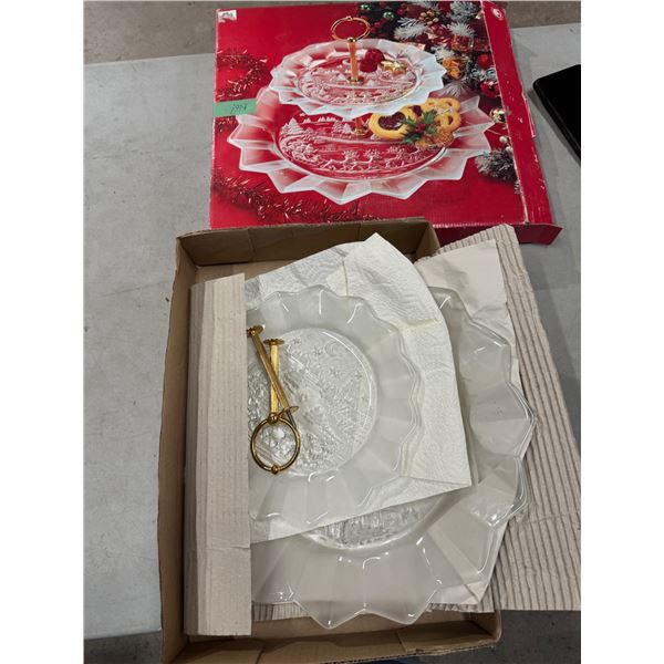 Tiered Christmas serving plates