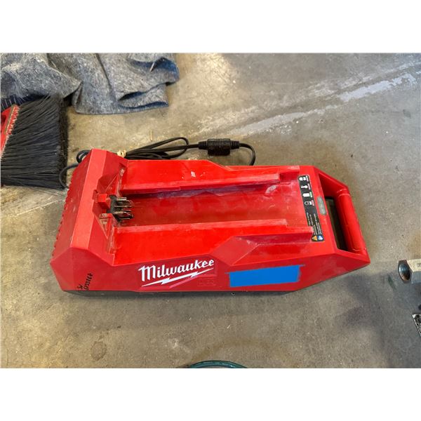 MILWAUKEE MX Charger -- Untested