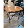 Image 1 : Accent table