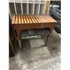 Image 1 : Potting table 32.5 inches long 16 deep 30.5 tall