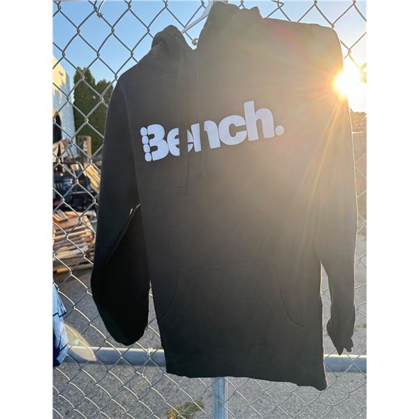 Bench hoodie small