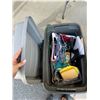 Image 1 : Bin with lid and contents