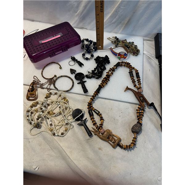 That sort of Jewelry