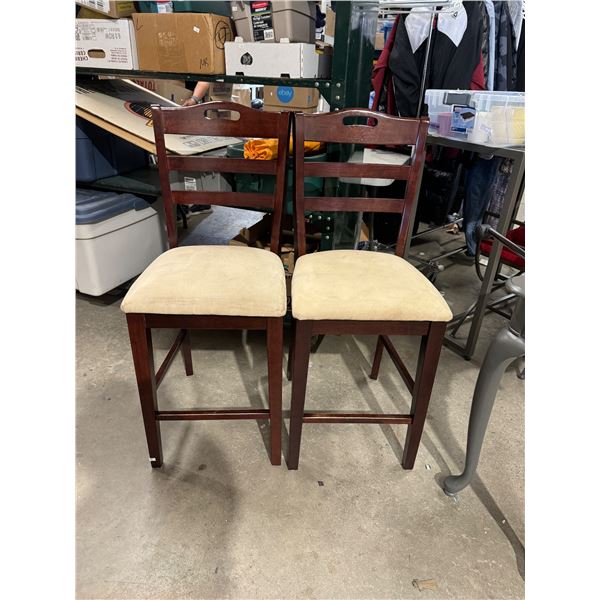 stools 24 inches to seat