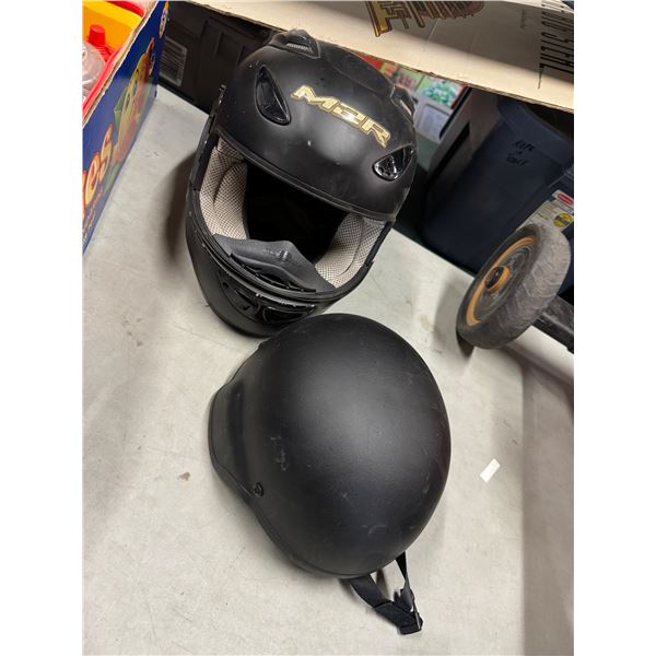 2 helmets