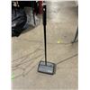 Image 1 : floor sweeper