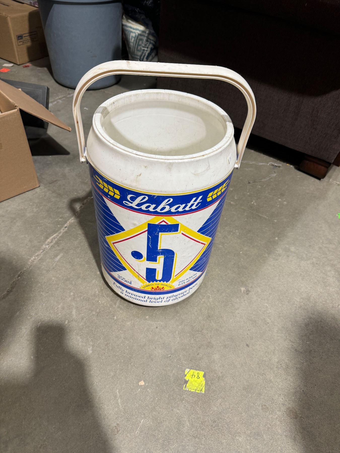 Labatt cooler no lid