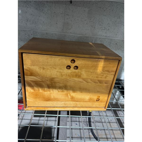 Bread box
