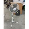 Image 1 : Floor fan