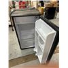 Image 2 : Danby fridge