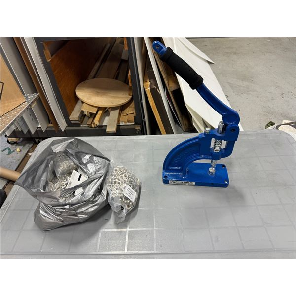 Grommet press and grommets