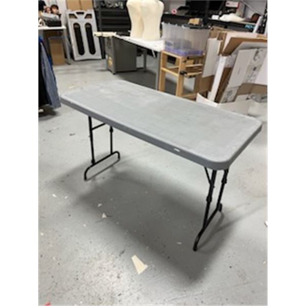 4 foot folding table