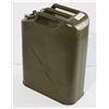 Image 2 : GREEN US MILITARY JERRY CAN