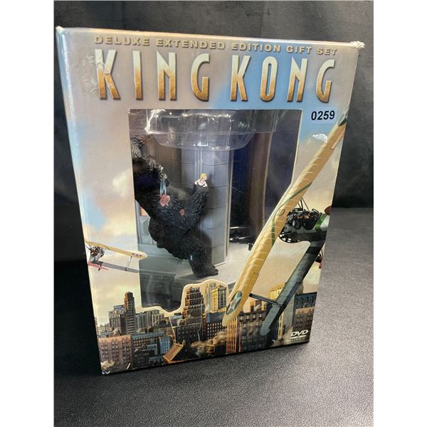 Lot of 1 King Kong - Deluxe Extended Edition DVD Gift Set