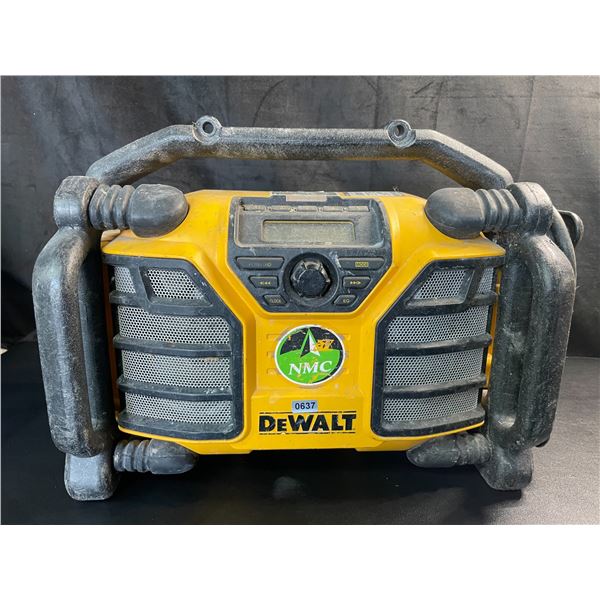 Lot of 1 Dewalt DCR015 Worksite Radio - Used - Works