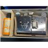 Image 2 : Lot of 1 Vintage Mansfield Holiday Automatic Film Splicer