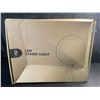 Image 2 : Lot of 1 Taotronics LED Selfie Video Ring Light (12in) w/ Adustable Tripod Stand - Brand New!