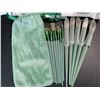 Image 4 : Lot of 4 Makeup Brush Sets with Velvet Storage Pouch - Green - 13PCS each - Brand New!