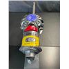 Image 2 : Lot of 1 Dyson Vacuum w/ Battery - Used