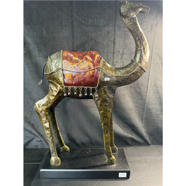 Lot of 1 Large Camel Decor Piece - 28 inch Size