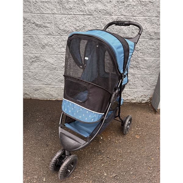 Lot of 1 Pet Gear Pet Stroller - Used