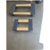 Image 4 : 2 floor Dollies A