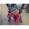 Image 1 : Big red 10 ton jacks A