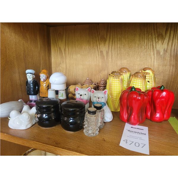 Vintage salt n pepper A